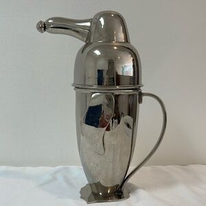 Vintage Restoration Hardware penguin cocktail shaker pourer